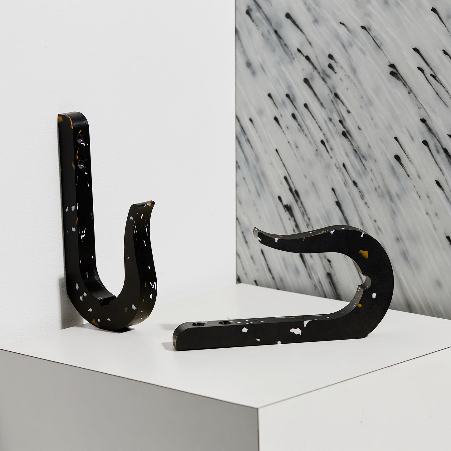 BLACK BOARD HOOKS